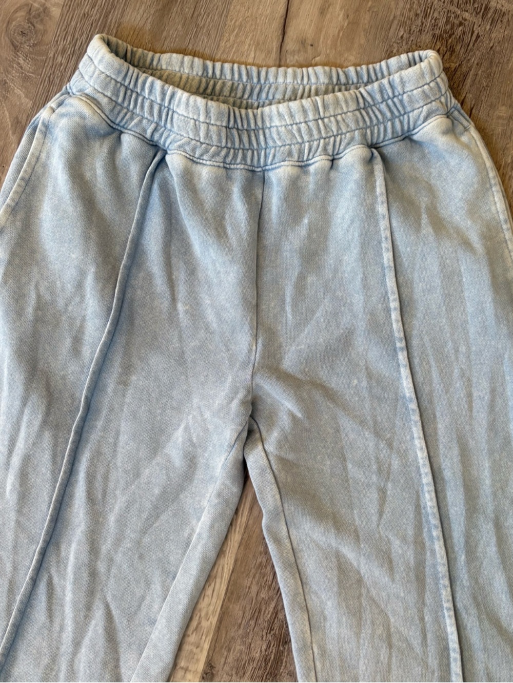 Aerie wide Leg comfort pants/sweats Color is a Denim look Size Small NWOT - Picture 2 of 4